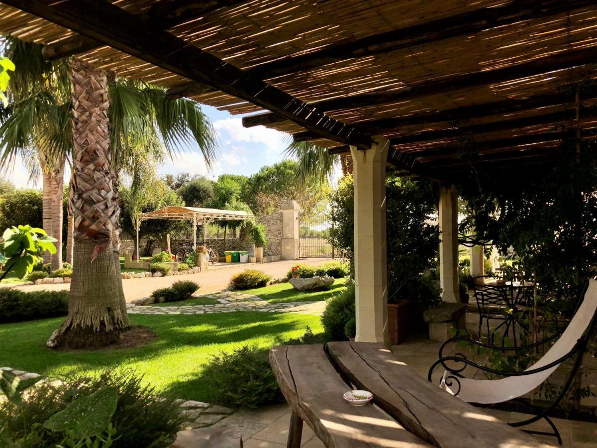 Masseria Casina Montana Corigliano dʼOtranto エクステリア 写真